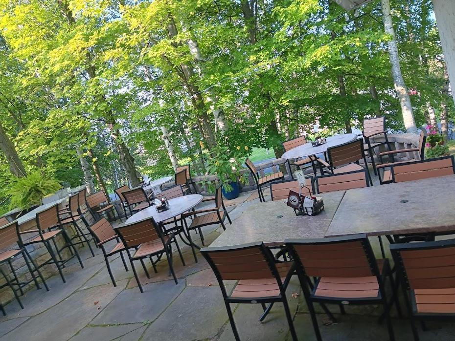 White Birch Inn ستورغون باي المظهر الخارجي الصورة